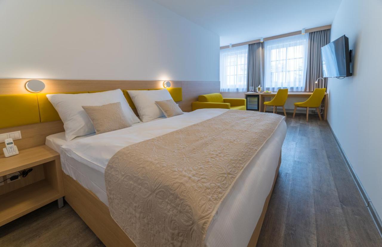 Wellness Hotel Iris بافلوف المظهر الخارجي الصورة